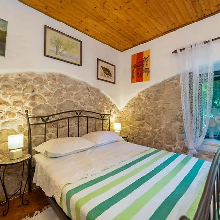 Holiday home Etno House Wagner *