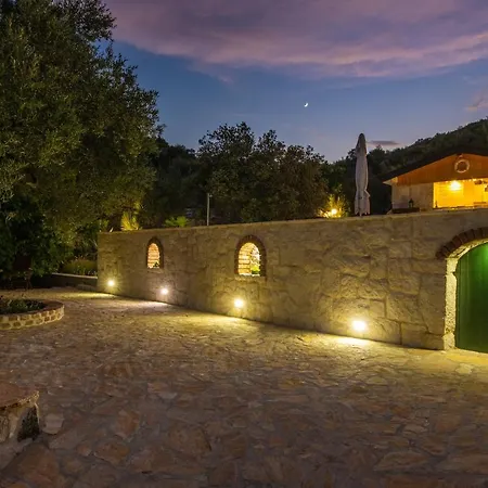 Holiday home Etno House Wagner